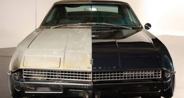 Наполовину восстановленное купе Oldsmobile