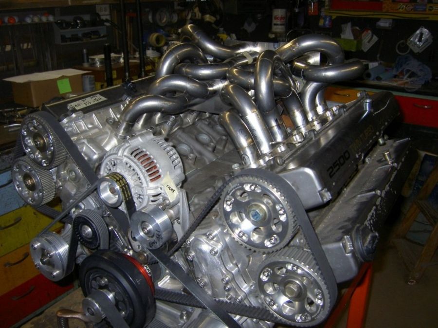 Нашумевший V12 1JZ мотор оброс новыми деталями