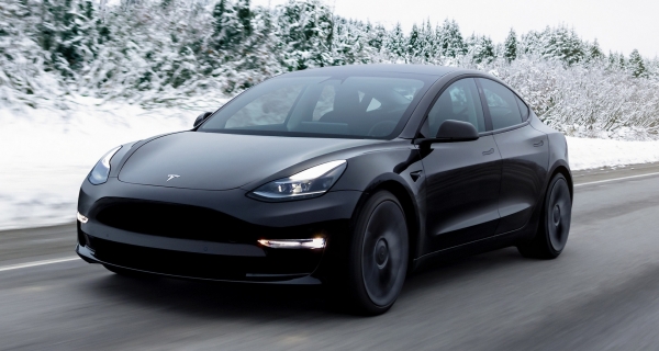 Tesla отзовет более миллиона автомобилей из-за проблем с окнами