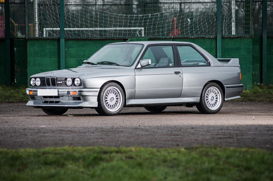 Pregateste pusculita: Un BMW M3 Evo II iese la licitatie luna viitoare