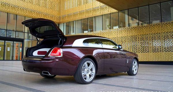 Загадка разгадана: Rolls-Royce Wraith с кузовом шутинг-брейк создан бельгийской мастерской Carat Duchatelet