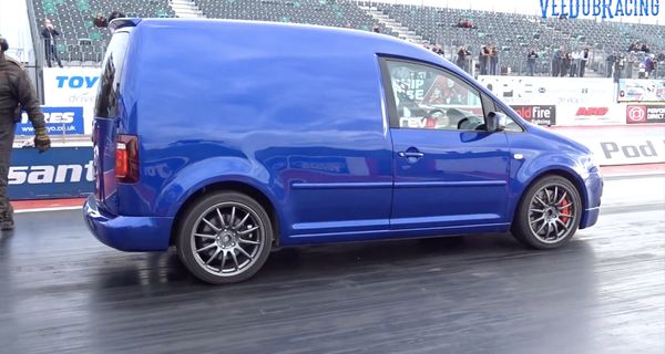 Быстрая доставка: Volkswagen Caddy с двигателем и полным приводом от Golf R
