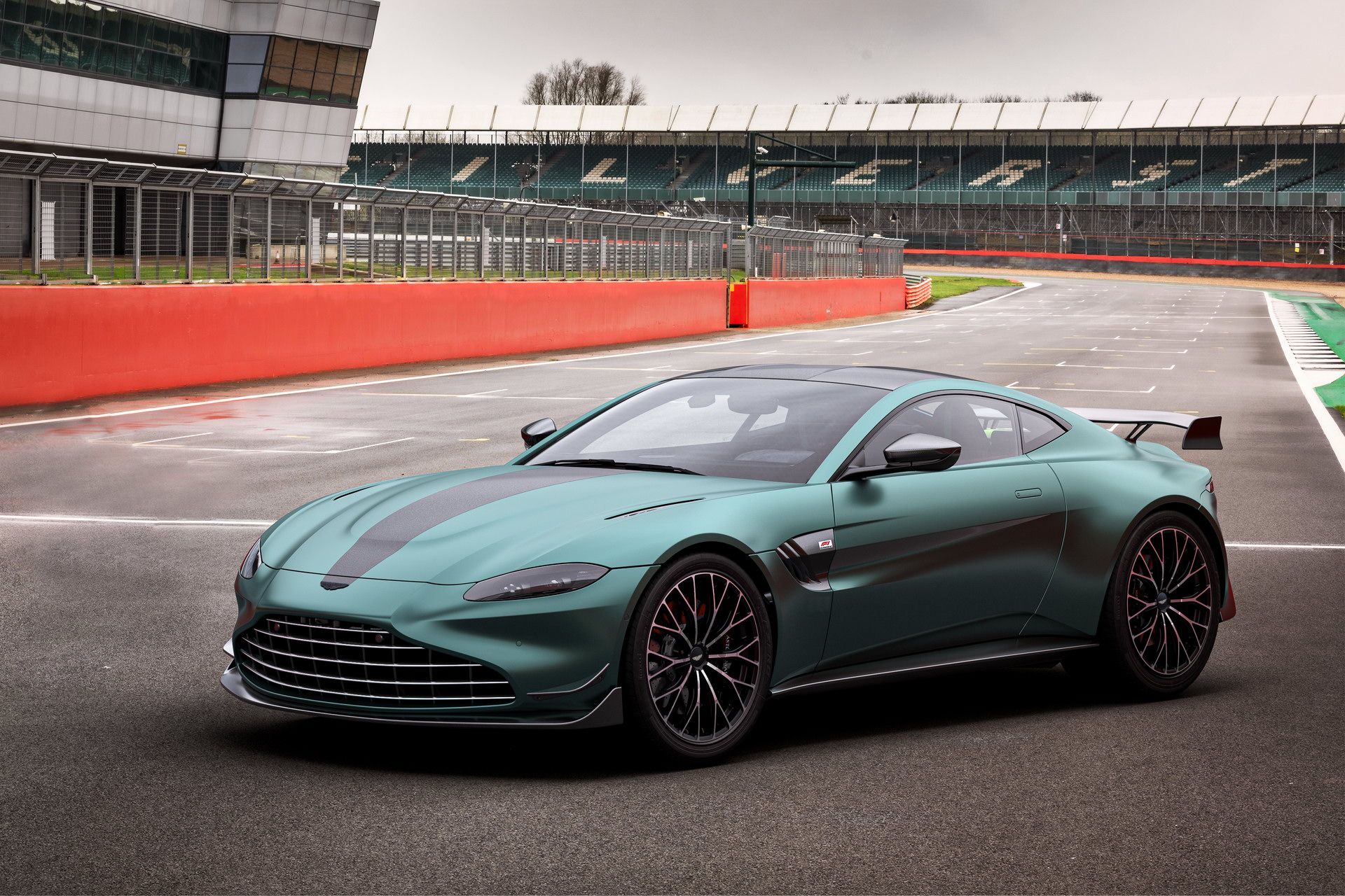 Aston martin valkarie