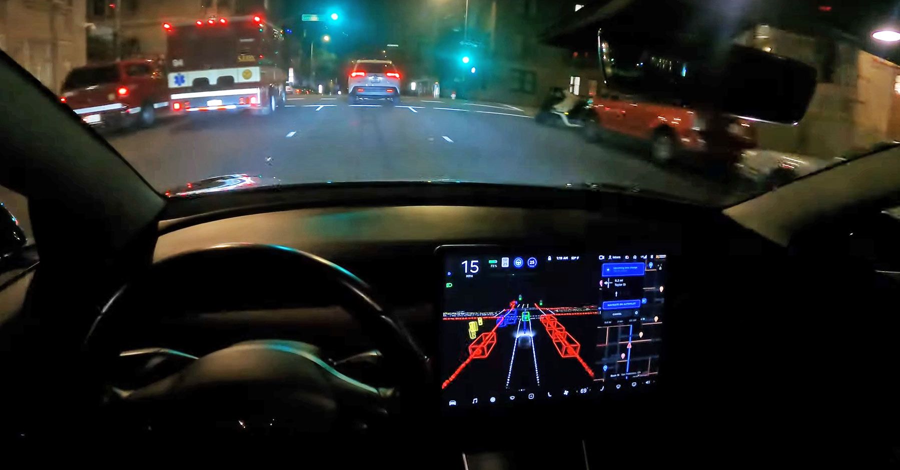 Посмотрите на испытания автопилота FSD Beta от Tesla на оживленных городских улицах