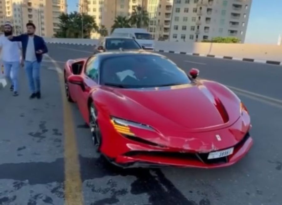 Украинский мажор разбил арендованный Ferrari SF90 за миллион долларов 