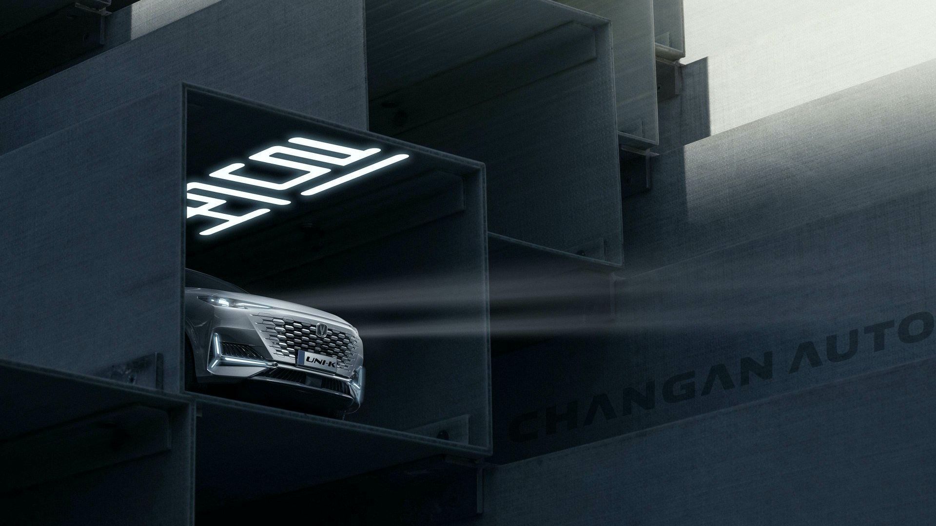 Китайский Changan Uni-K оказался очень похож на Porsche Cayenne Coupe