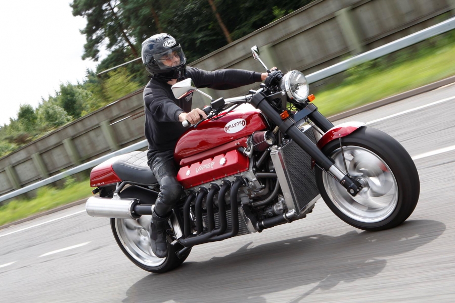 Монстр на двух колёсах: посмотрите на мотоцикл с V10 от Dodge Viper