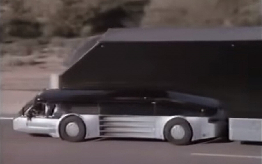 На продажу выставили супер-грузовик из телесериала 80-х годов