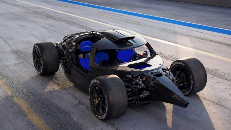 Bugatti показал, как выглядит супер-монокок для трекового гиперкара Bolide