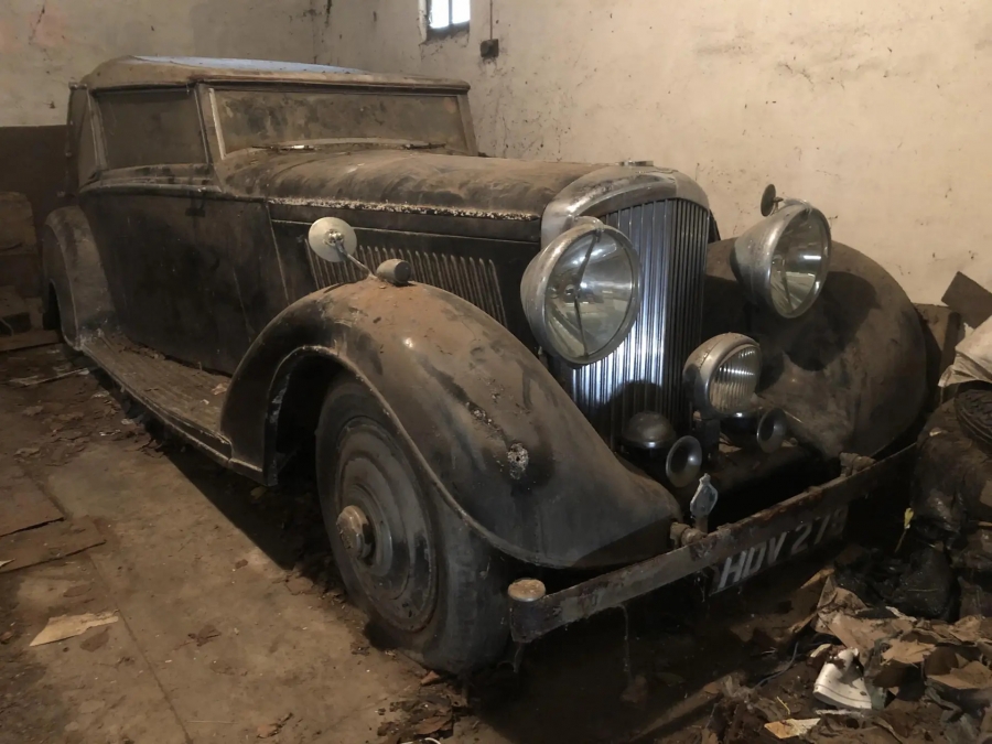 В сарае нашли редкий Derby Bentley, простоявший без движения 50 лет