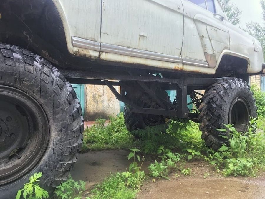 Нашел в деревне дикий «бигфут» из ГАЗ 66 и Chevy Caprice 👀🚜🤪 | Худеющий Фотограф | Дзен