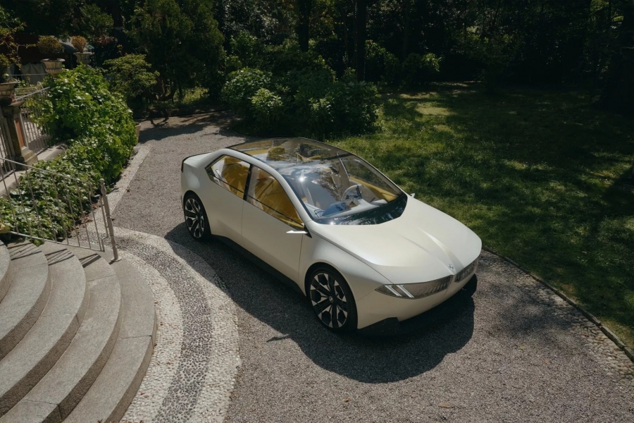 Концепт BMW Vision Neue Klasse анонсировал новый дизайн электрической линейки бренда