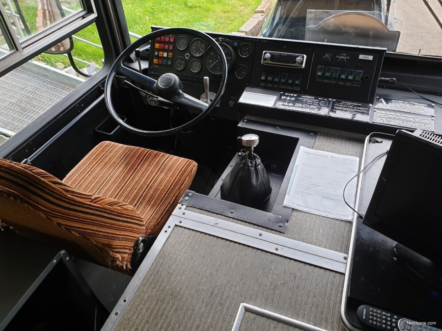 В Финляндии продают военный фургон Sisu, переделанный в крутой автодом