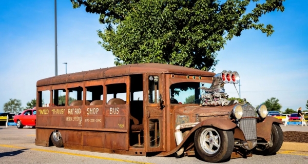 Школьный автобус Wayne Ford 1927 года превратили в рэт-род без окон, зато с V8