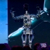 Tesla представила прототип человекоподобного робота Optimus