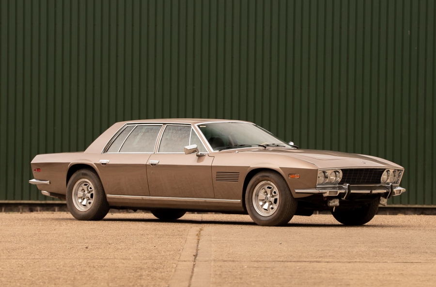 На аукционе продали один из самых быстрых седанов 1970-х — Monteverdi 375/4