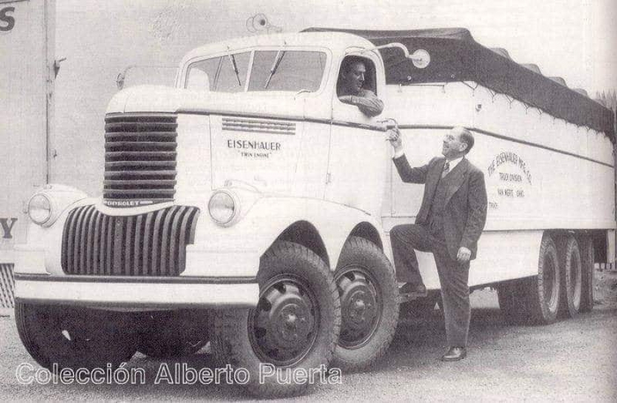 Eisenhauer Twin Engine — грузовик с двумя двигателями и 5 осями, созданный в 1946 году
